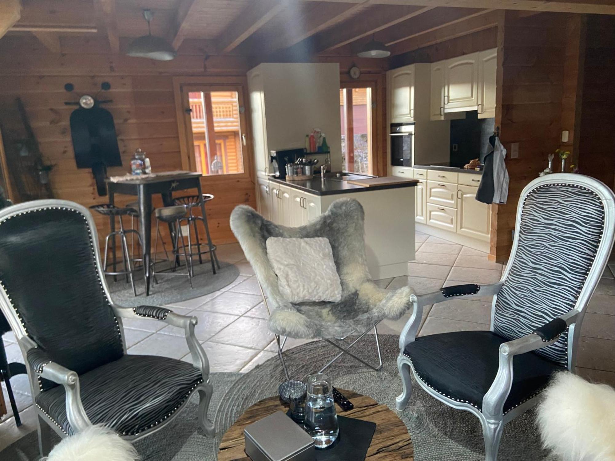Les Savagnieres - Homestay Saint-Imier
