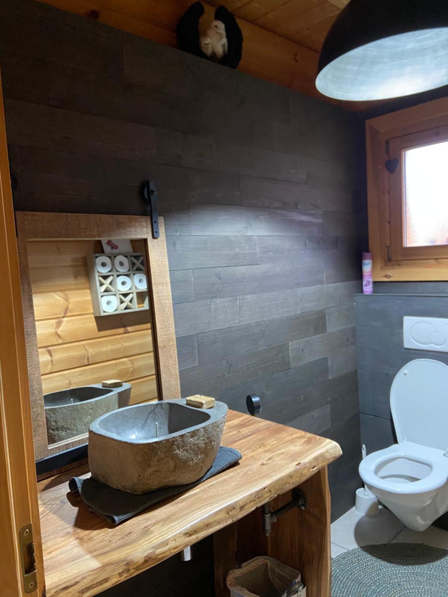 Les Savagnieres - Homestay